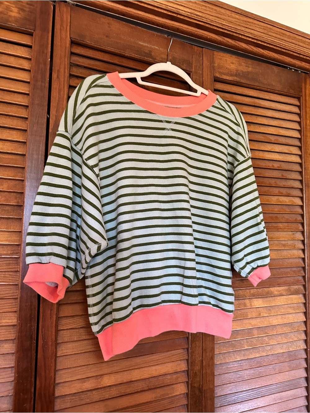 Pilcro for Anthropologie Niki Bubble Sleeve Sweatshirt Green and Coral size XS - Picture 8 of 12